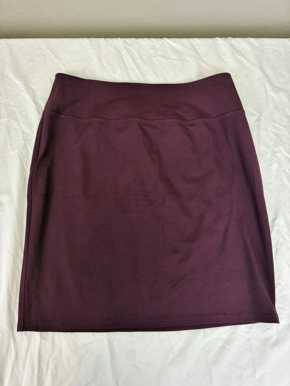 J. Jill Wearever Red Smooth-Fit Pencil Skirt Size Small Rayon Spandex S